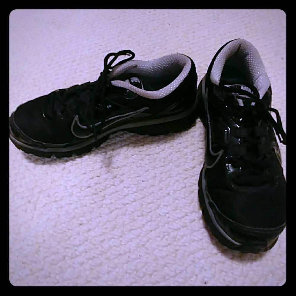 NIKE DUAL FUSION gently worn cross trainer🎉🙊!!